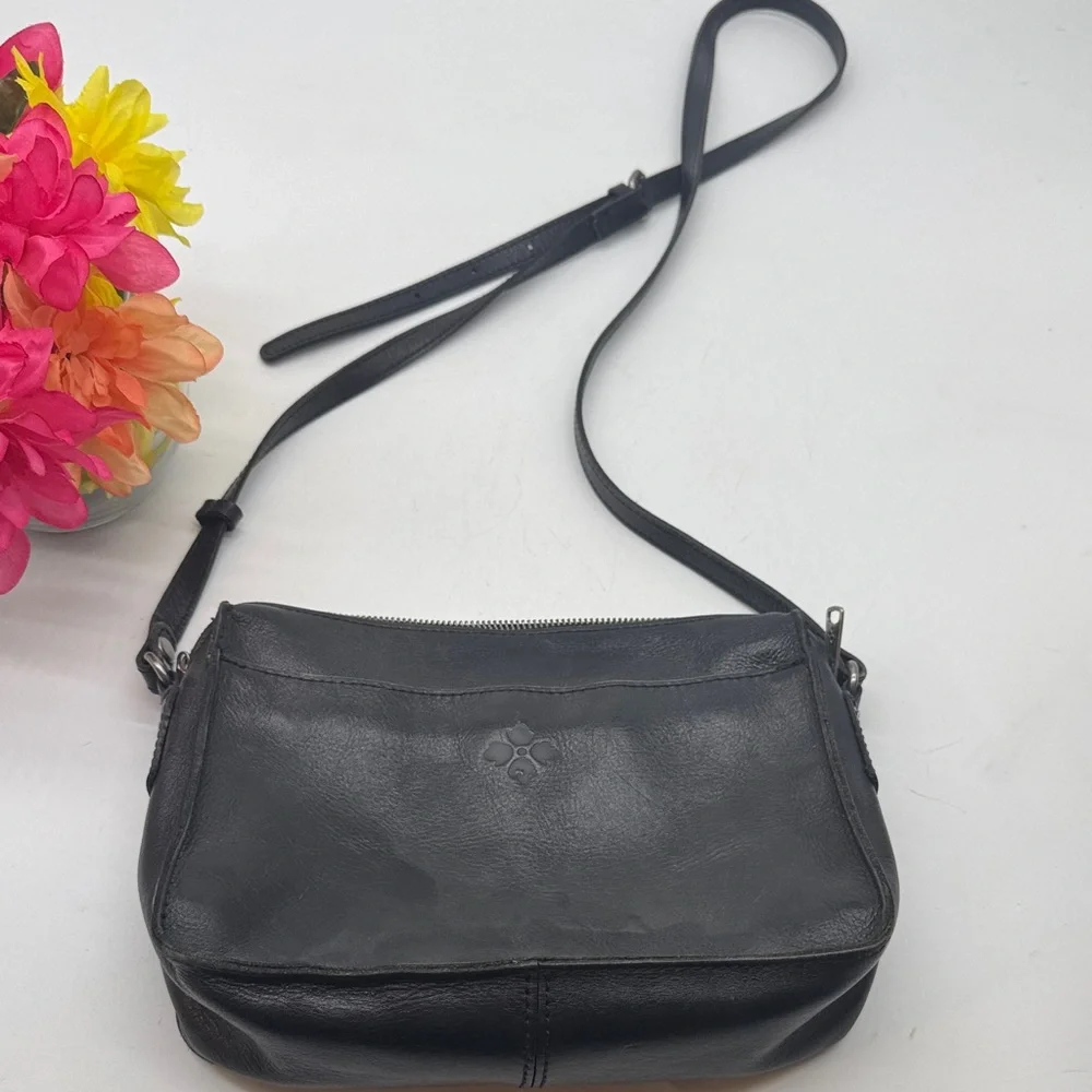 Patricia Nash Elegant Black Leather Crossbody Bag BP9347F